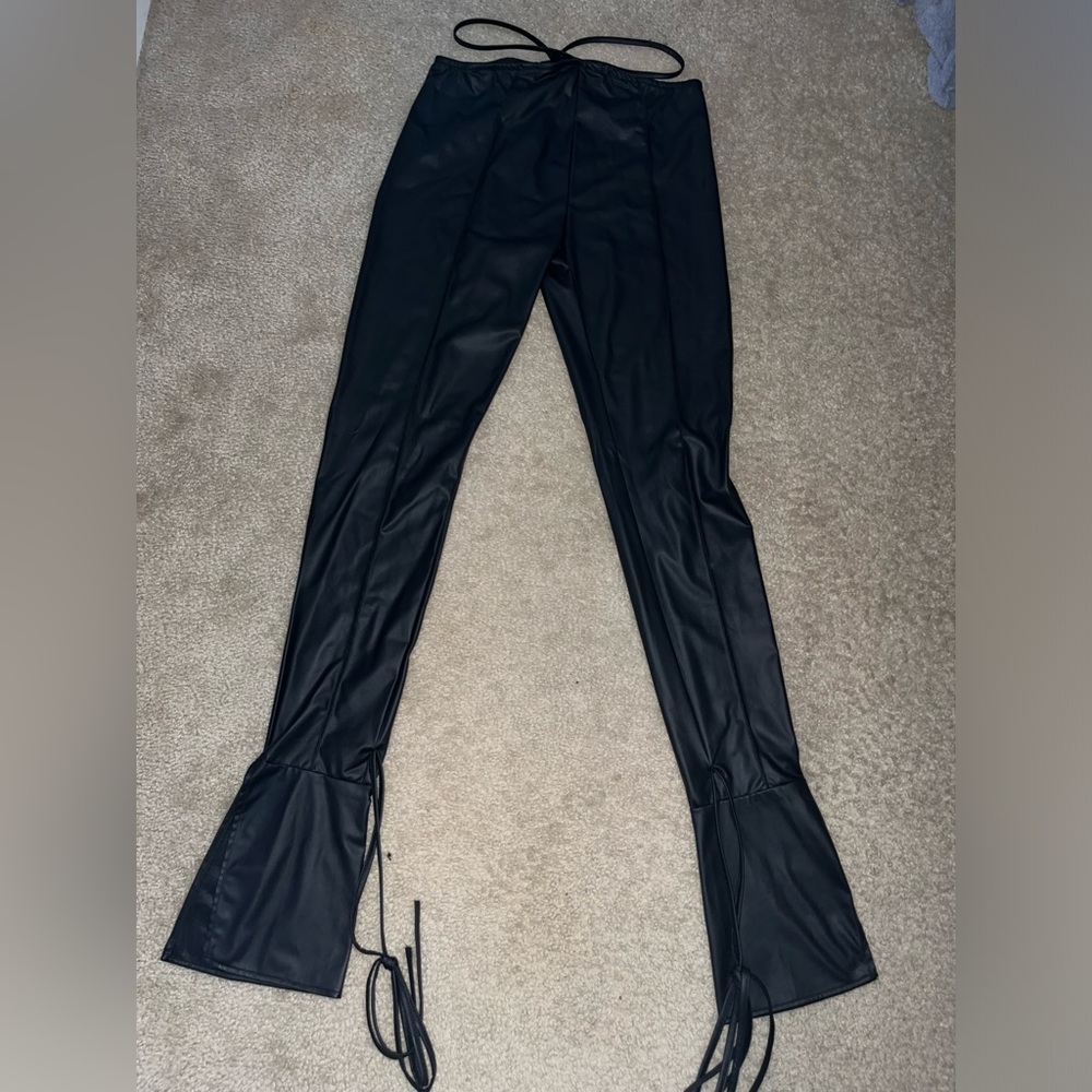 Pants stretchy
